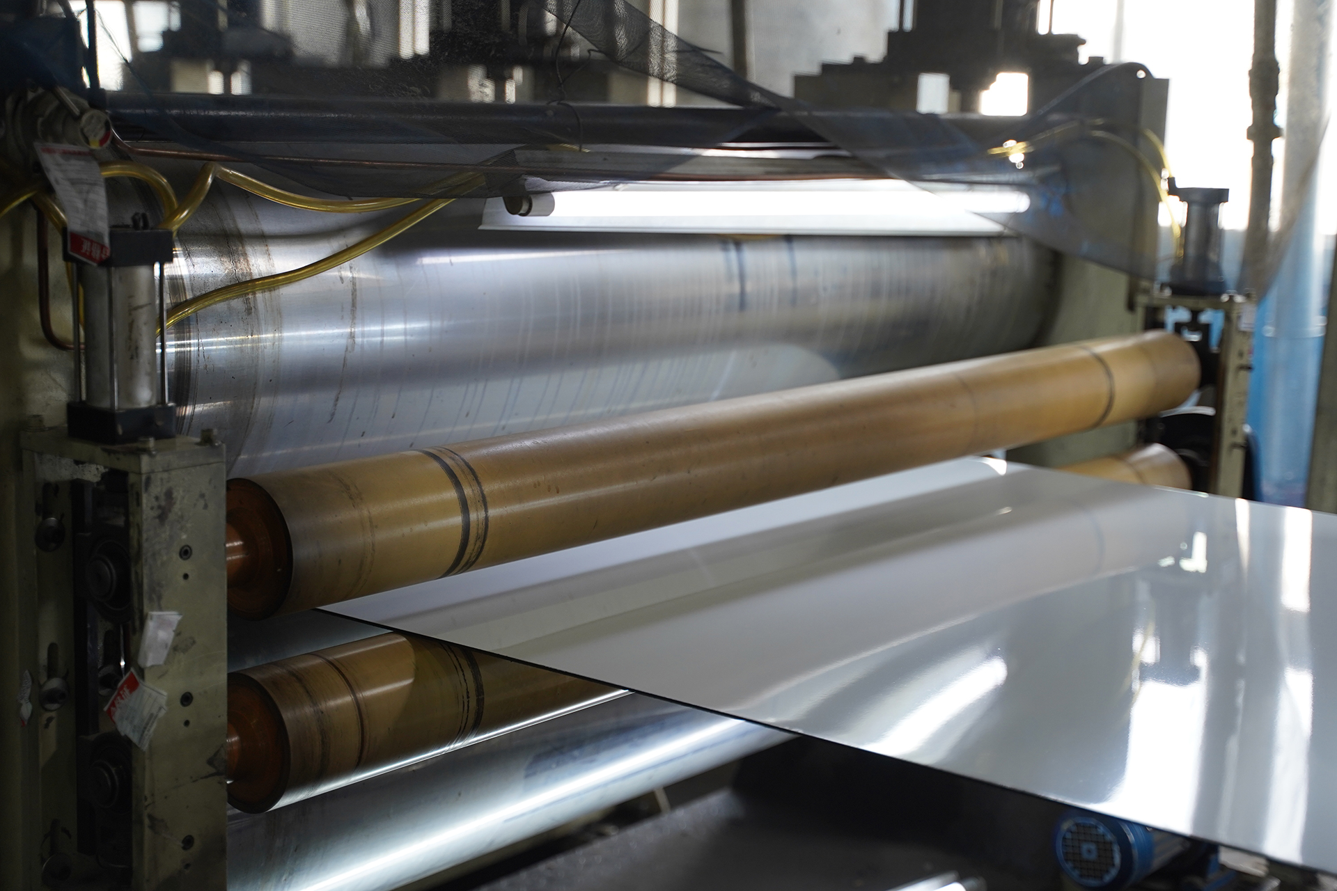 鋁塑板生產(chǎn)線3