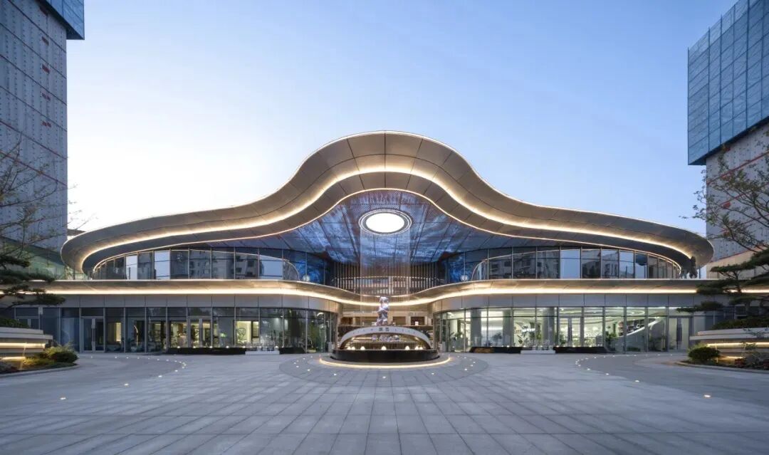 售樓處：都在“卷”創(chuàng)新，大膽創(chuàng)新的設(shè)計—— 【弧形曲線元素篇】